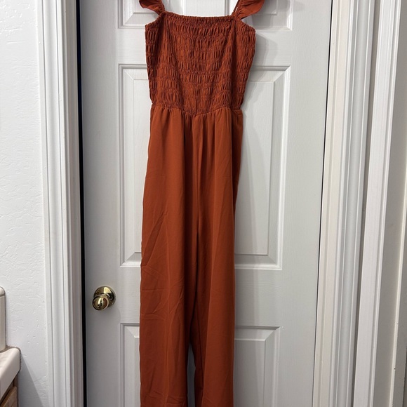 Jumpsuit - Picture 3 of 6